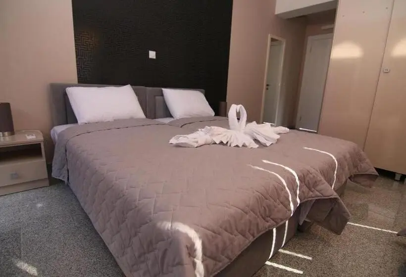 Chambre Triple Standard, Korzo