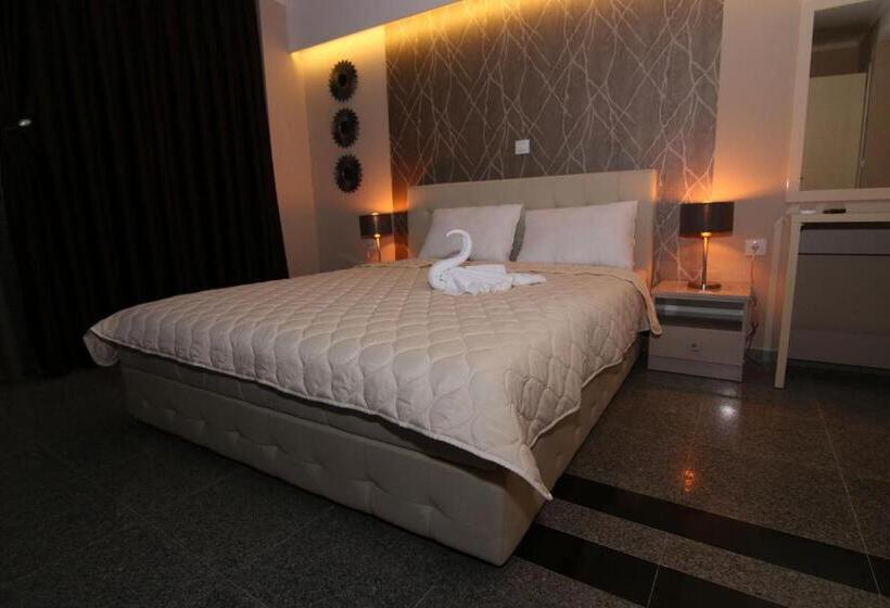 سوییت لوکس, Korzo