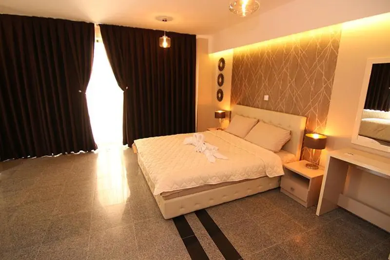 Suite Deluxe, Korzo