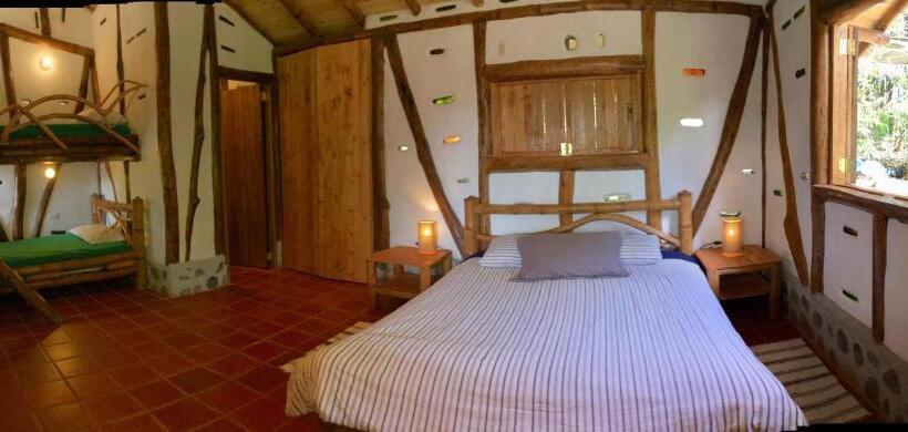 スタンダードトリプルルーム, La Casa De Francois