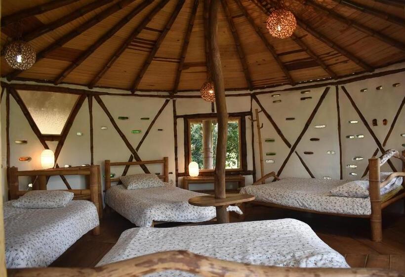 اتاق خانوادگی با سرویس بهداشتی مشترک, La Casa De Francois