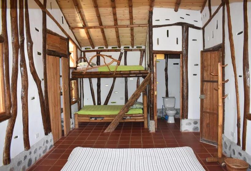 اتاق استاندارد سه نفره, La Casa De Francois