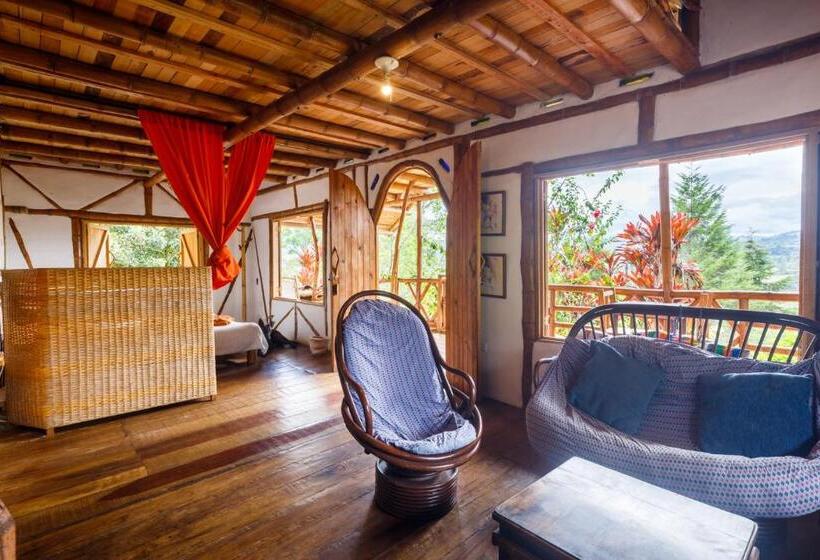 ルームシェアのワンベッド, La Casa De Francois