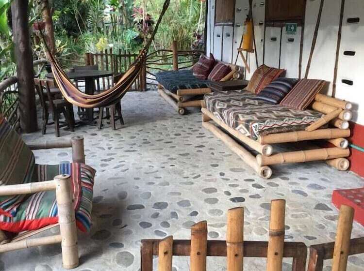 スタンダードルーム, La Casa De Francois