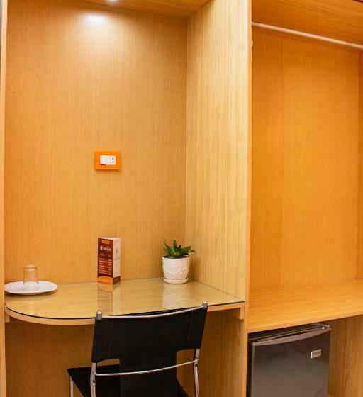 اتاق لوکس, Nilas