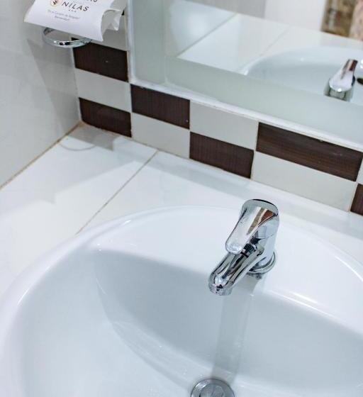 سوییت جونیور, Nilas