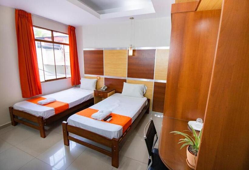 سوییت جونیور, Nilas