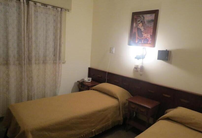 غرفة قياسية, Trocadero