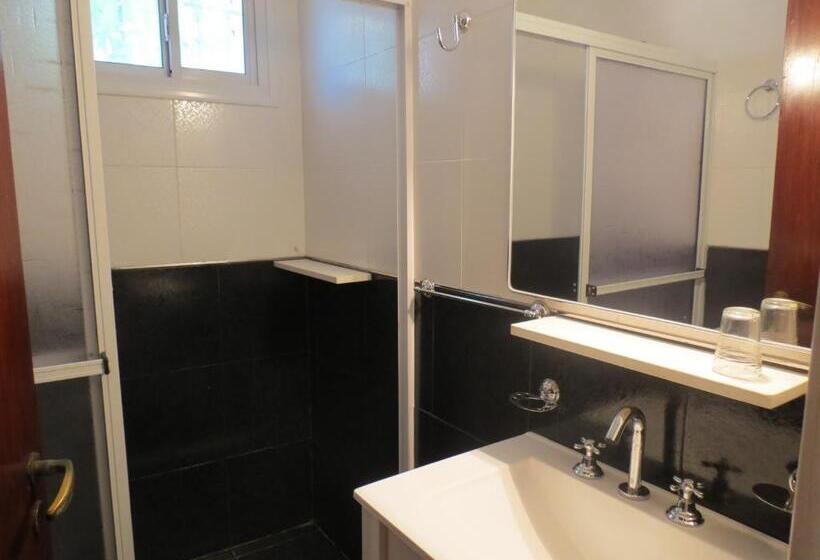 شقة غرفتين, Trocadero