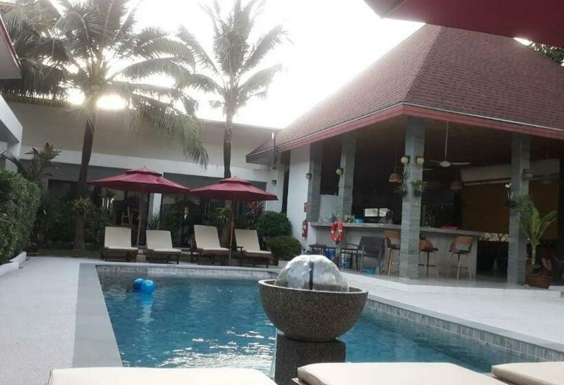 デラックスルーム, Lotus Bleu Resort & Restaurant