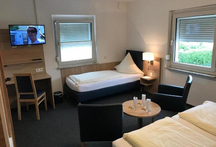 Номер Стандарт Трехместный, Motel Herbold