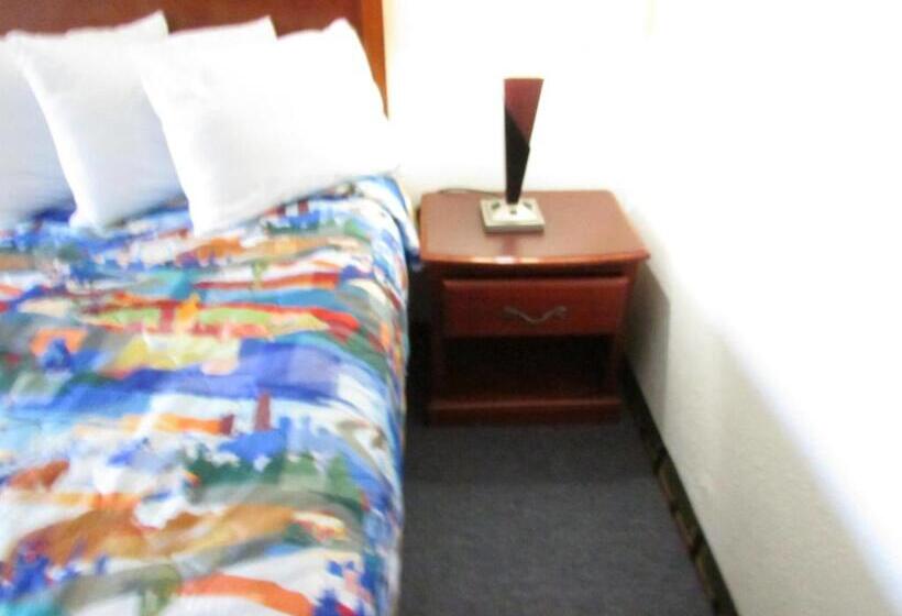 스탠다드 스튜디오 킹침대, Parsons Inn Downtown Parsons,tn