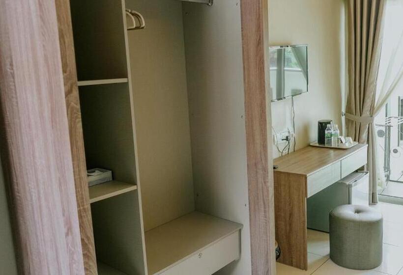 غرفة قياسية مزوَّدة بشُرفة, Destini Akef Villa