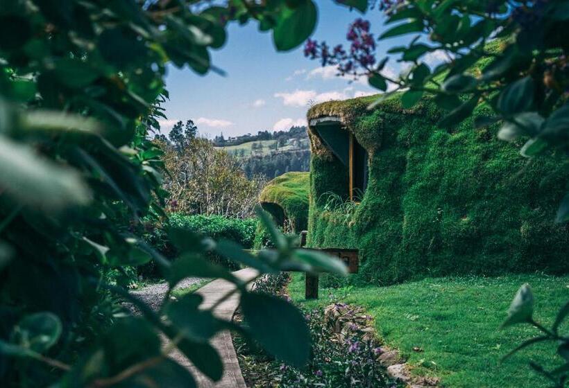 침실 1개 주택, Bambuda Castle