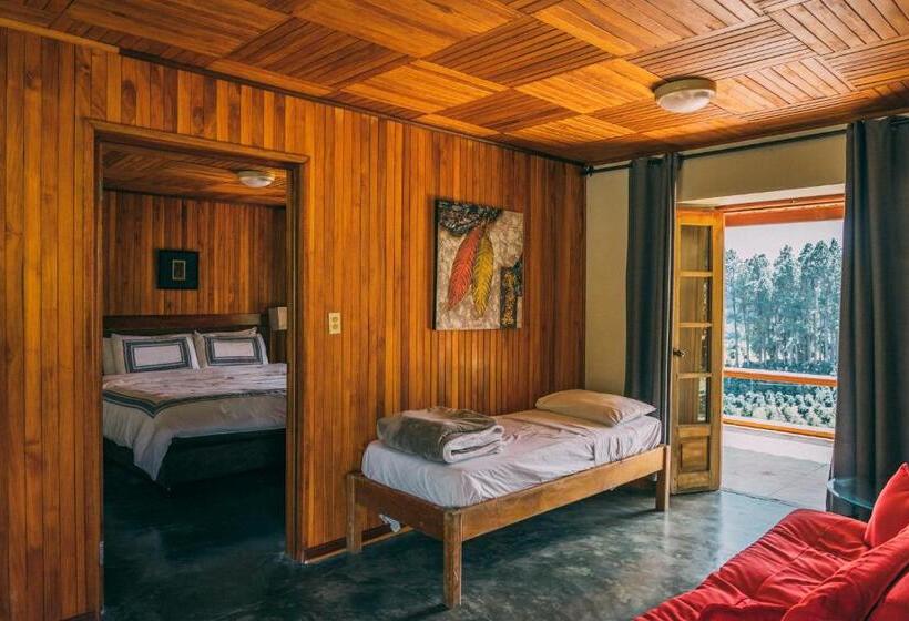 발코니가 있는 스위트, Bambuda Castle