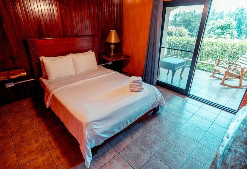 Хижина, Bambuda Castle