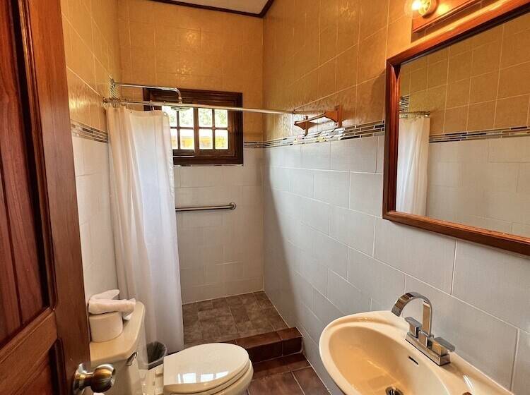 침실 2개 아파트, Bambuda Castle