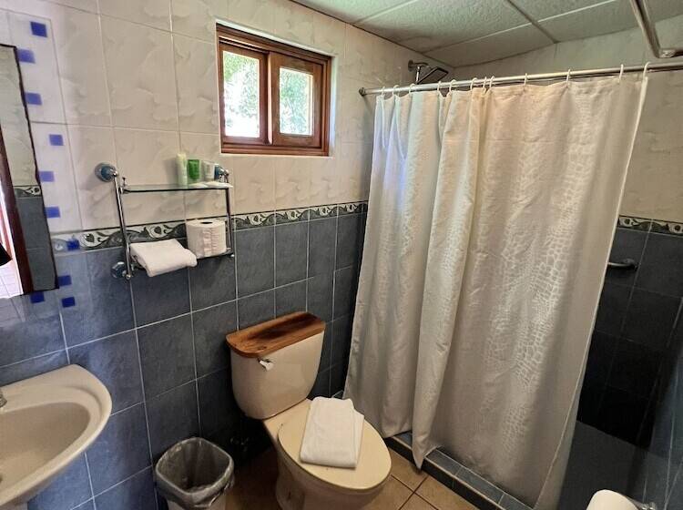 스탠다드 트리플 룸, Bambuda Castle