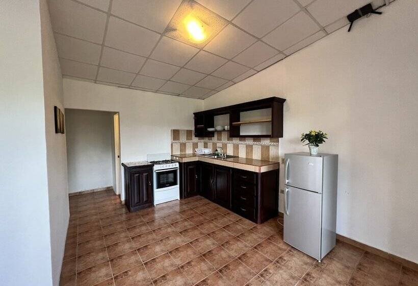 Апартаменты 1 Спальня, Bambuda Castle