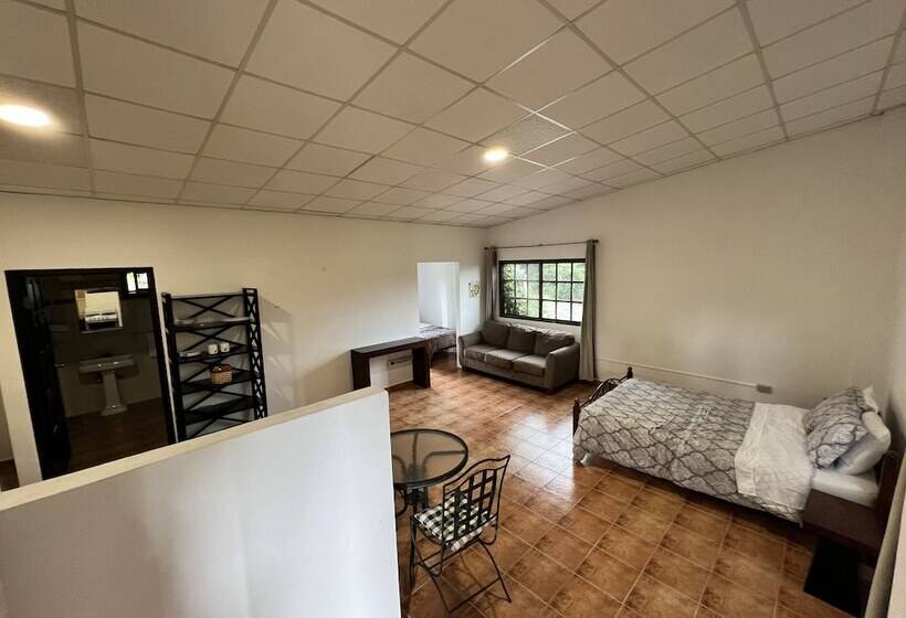 침실 1개 아파트, Bambuda Castle