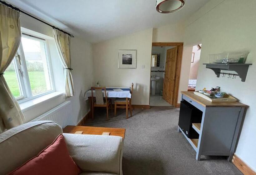 غرفة قياسية, The Waterings