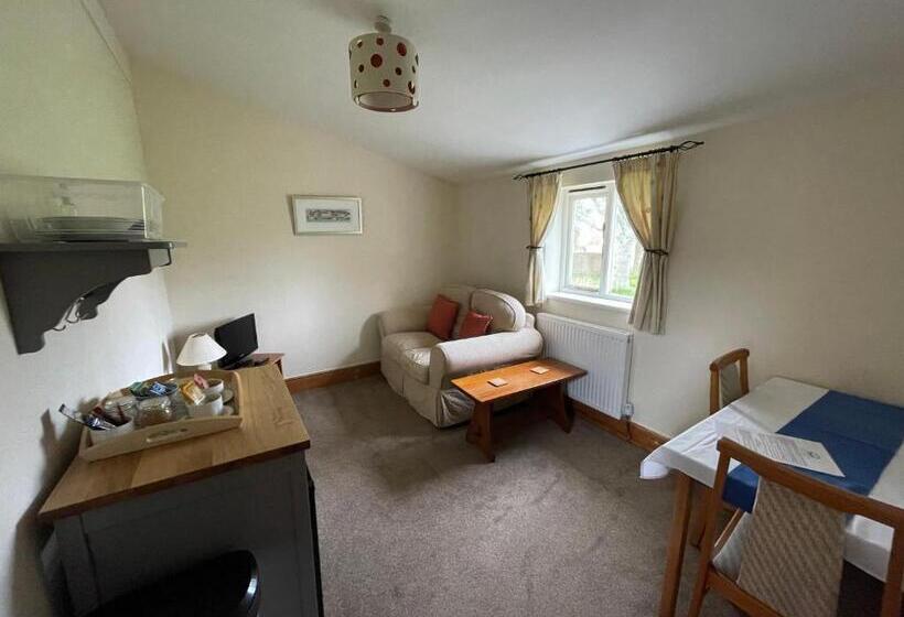 غرفة قياسية, The Waterings