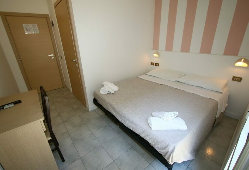 اتاق استاندارد, Beach Hotel Clerice