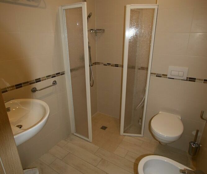 اتاق استاندارد, Beach Hotel Clerice