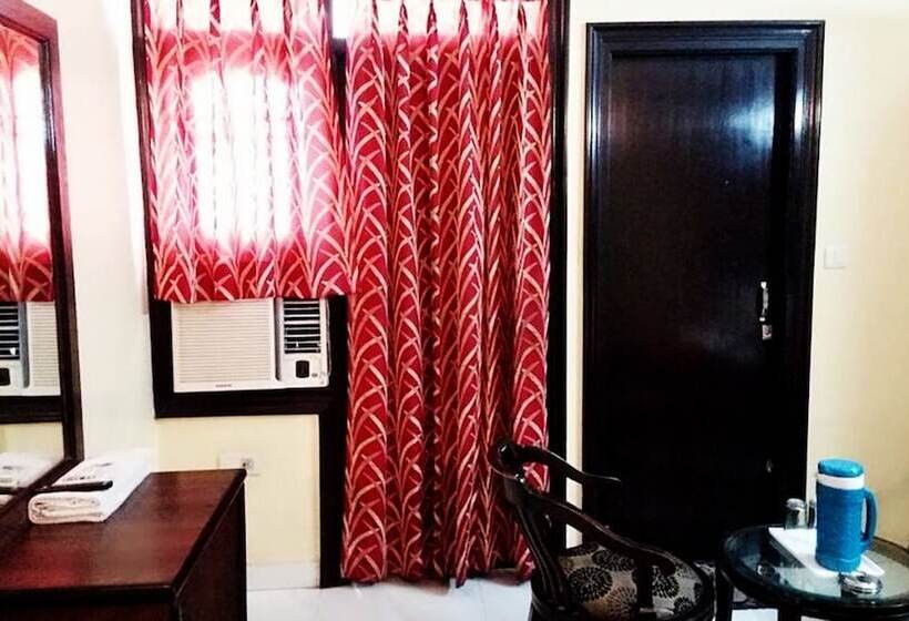 غرفة سوبيريور, Jinendra Inn