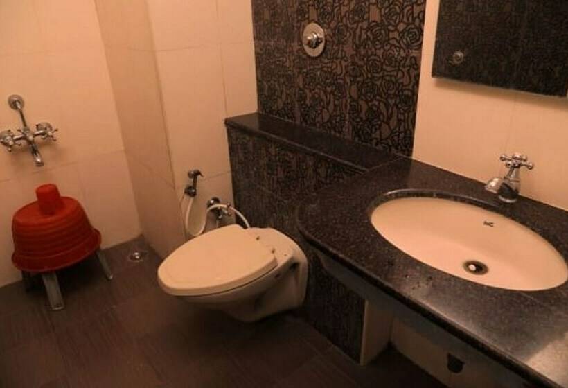 Deluxe Room Adapted for Disabled, Krishna Inn