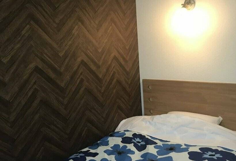 اتاق استاندارد یک نفره, Kumagaya Royal Hotel Suzuki
