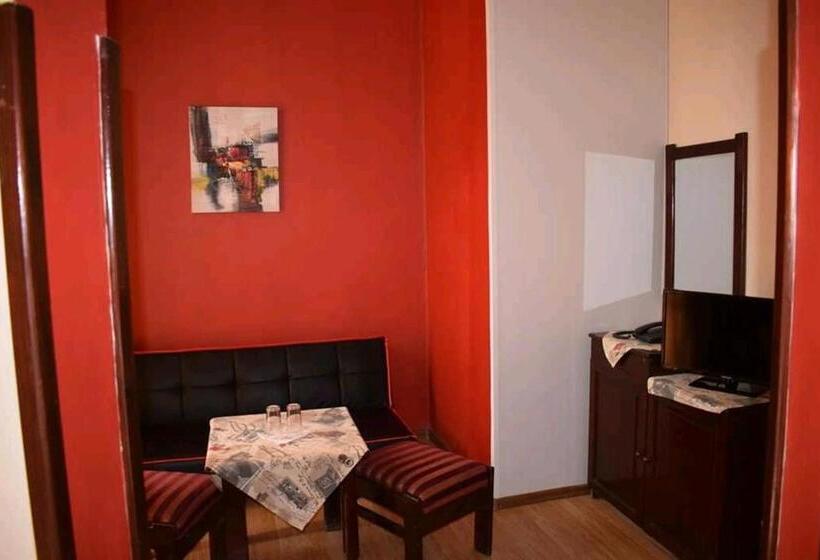 침실 1개 발코니 아파트, Trakia