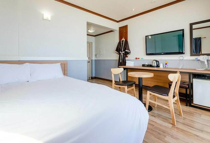 １ベッドルームベーシックアパートメント, Yangyang Eight