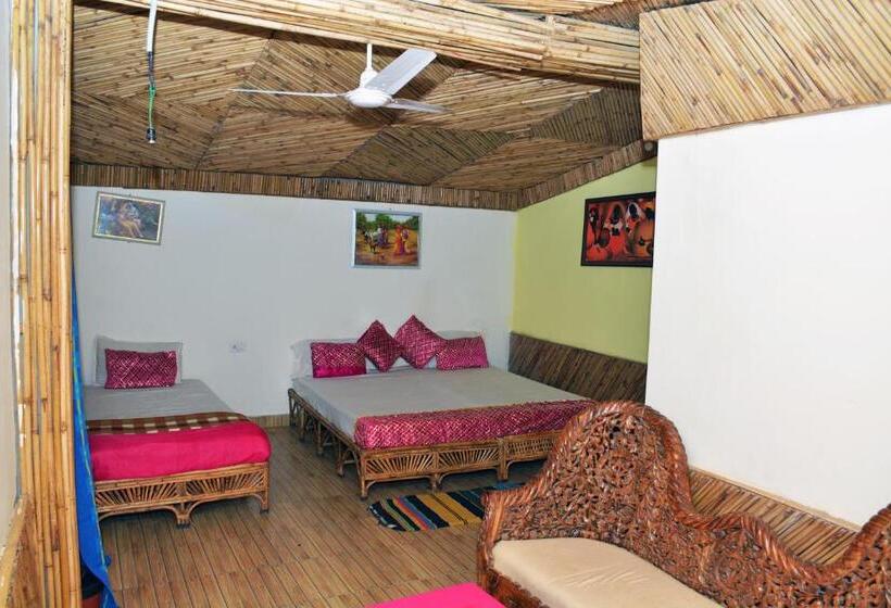 Quarto Deluxe com Sacada, Astraal Resorts And Spa