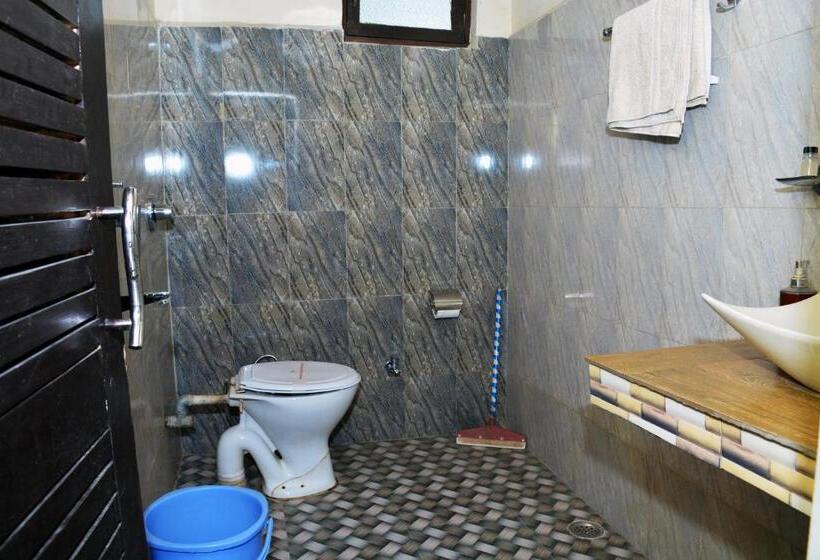 Quarto Deluxe com Sacada, Astraal Resorts And Spa