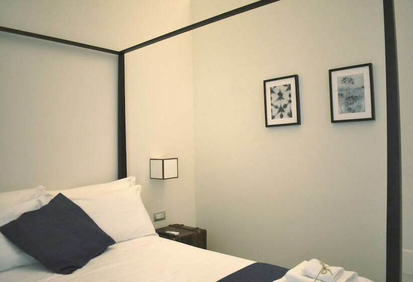 اتاق لوکس با بالکن, Gatto Bianco Duchessa