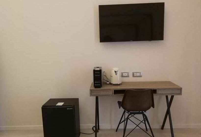 اتاق لوکس با بالکن, Gatto Bianco Duchessa