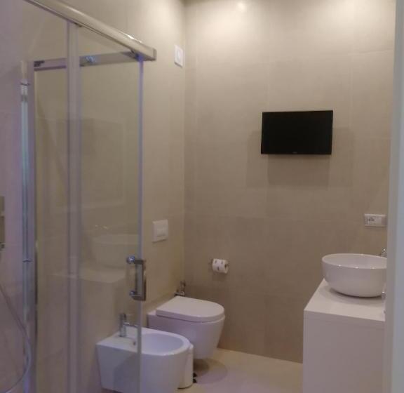 اتاق لوکس, Gatto Bianco Duchessa