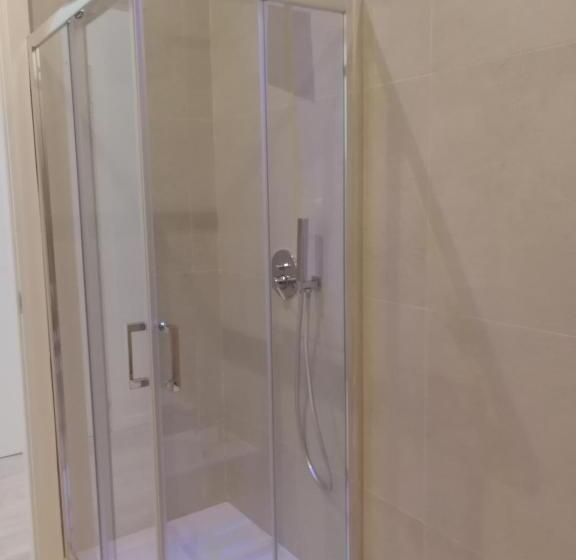 اتاق لوکس, Gatto Bianco Duchessa