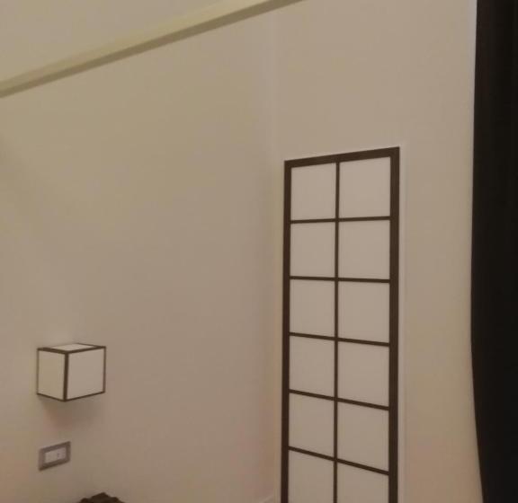 سوییت جونیور با بالکن, Gatto Bianco Duchessa