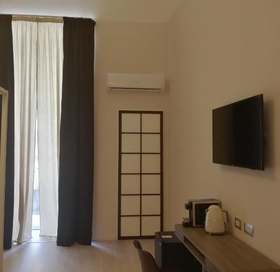 سوییت جونیور با بالکن, Gatto Bianco Duchessa