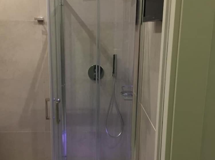 اتاق استاندارد با بالکن, Gatto Bianco Duchessa