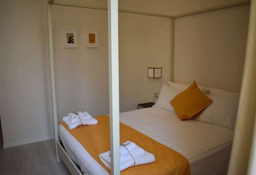 اتاق لوکس, Gatto Bianco Duchessa