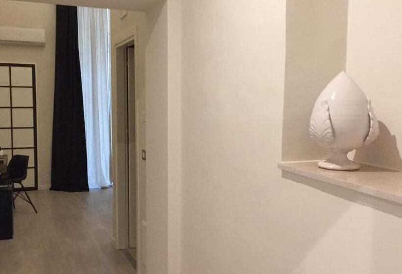 اتاق لوکس با بالکن, Gatto Bianco Duchessa