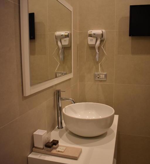 اتاق لوکس با بالکن, Gatto Bianco Duchessa