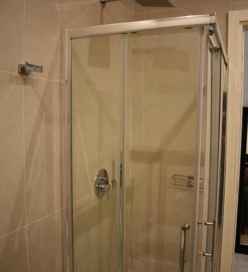 اتاق لوکس با بالکن, Gatto Bianco Duchessa