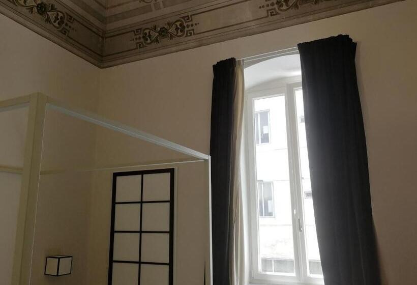 اتاق لوکس, Gatto Bianco Duchessa