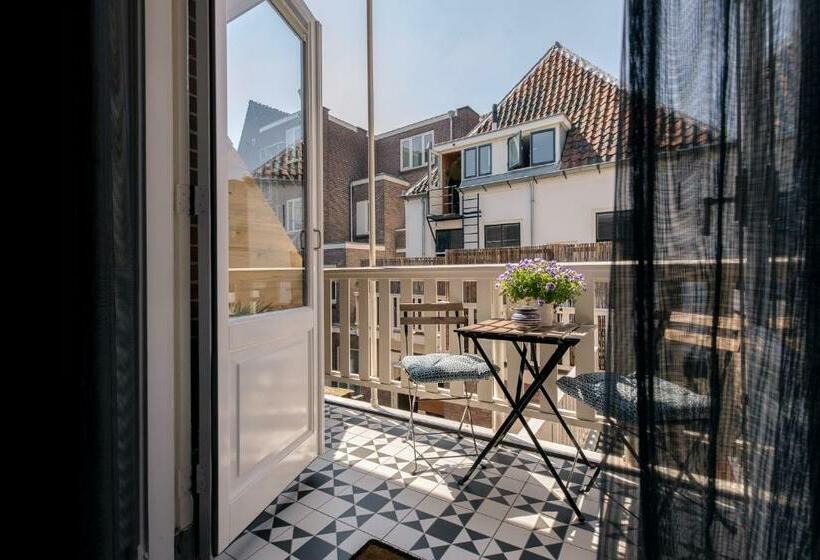 带阳台基本间, Boutique Hotel Zies