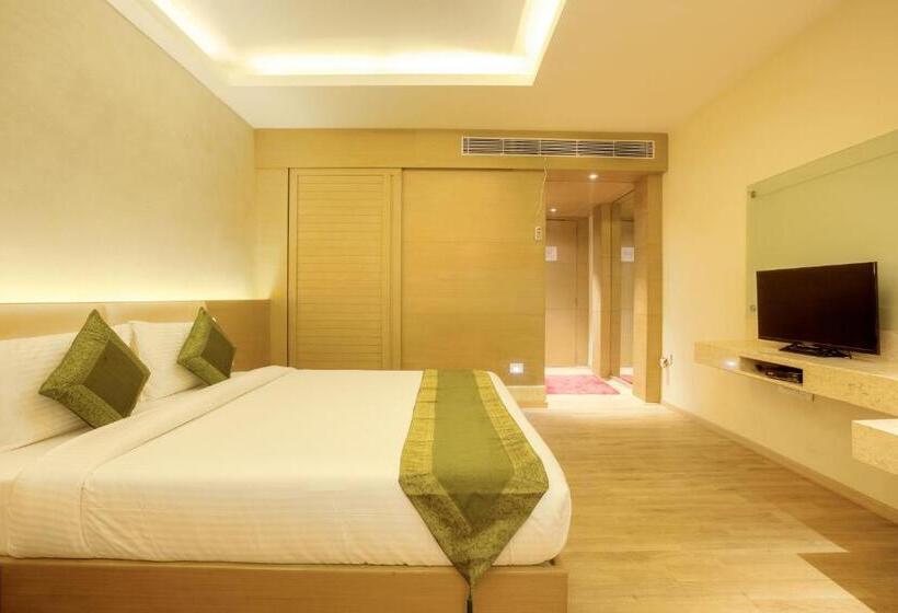 חדר דלוקס, Grand Bhabendra Alay