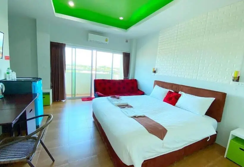 اتاق استاندارد با چشم‌انداز کوهستان, Namthip Residence